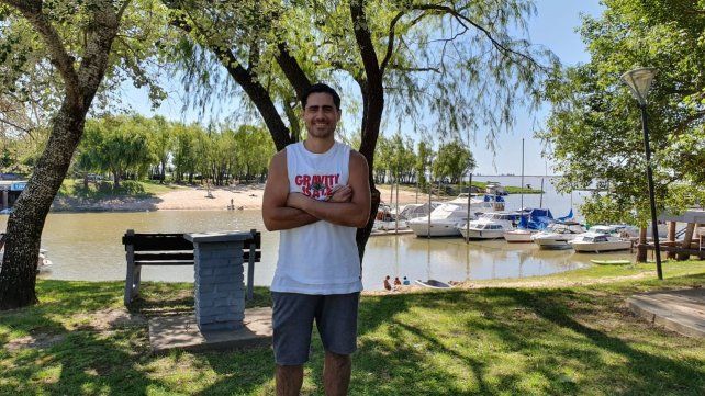 El jugador de Básquet quiere seguir en el exterior 