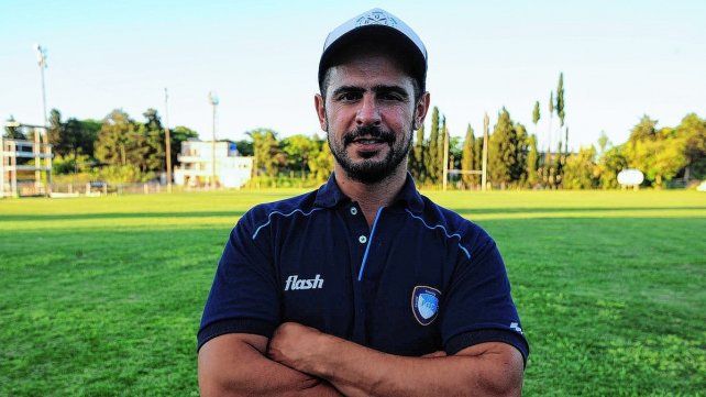 Lisandro Mayr, uno de los entrenadores de Rowing.