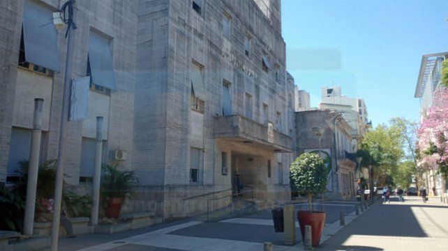 Empleados municipales cobrarán con aumento.