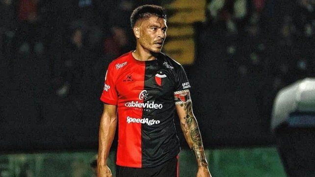 Paolo Goltz se retiró el 4 de noviembre ante All Boys con la camiseta de Colón. Paolo Goltz se retiró el 4 de noviembre ante All Boys con la camiseta de Colón.