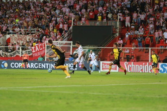 En su estreno Patronato dejo en el camino a Instituto de Córdoba.