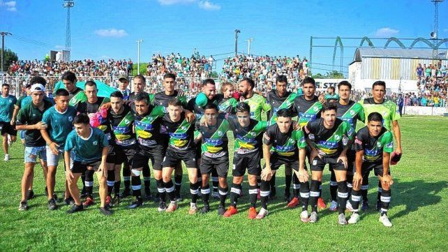 Felicitaron al último campeón de la Liga de Fútbol de Paraná Campaña.