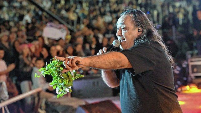 Sergio Galleguillo se presentó el sábado ante una multitud en Diamante. Sergio Galleguillo se presentó el sábado ante una multitud en Diamante.