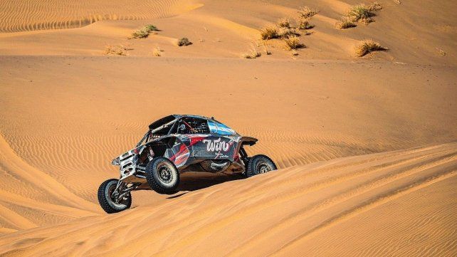 Nicolás Cavigliasso lidera en el Dakar. Nicolás Cavigliasso lidera en el Dakar.