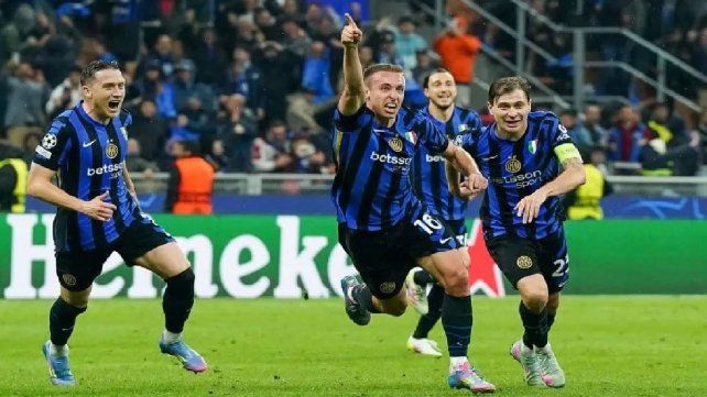 Inter derrotó a Barcelona en el alargue y se clasificó a la final. Inter derrotó a Barcelona en el alargue y se clasificó a la final.