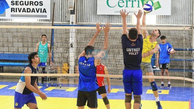 Paracao realizando la pretemporada.