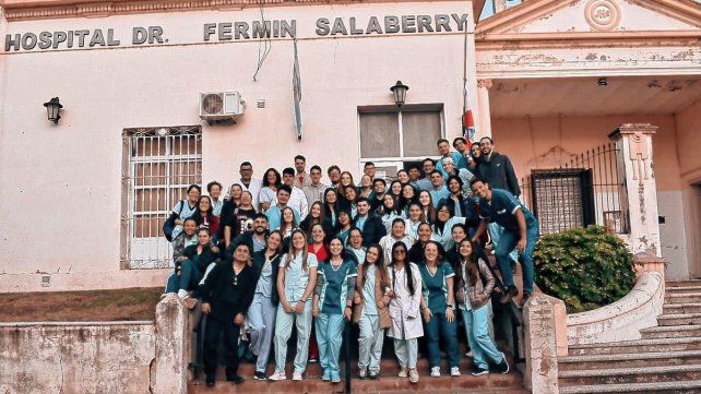 Un equipo. De 110 personas, conformado por odontólogos, docentes y estudiantes atendieron a casi 500 personas el pasado 29 y 30 de mayo. Un equipo. De 110 personas, conformado por odontólogos, docentes y estudiantes atendieron a casi 500 personas el pasado 29 y 30 de mayo.