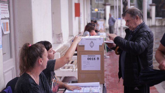 Prevén recuento de votos muy rápido y claro en el balotaje Prevén recuento de votos muy rápido y claro en el balotaje