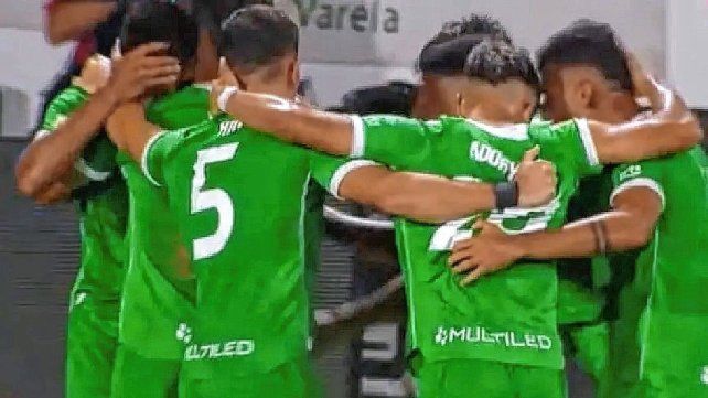 Banfield se llevó un triunfazo de Florencio Varela. Banfield se llevó un triunfazo de Florencio Varela.