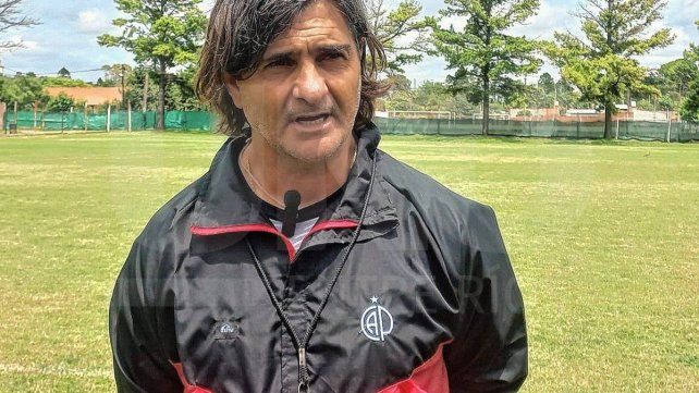 Rubén Forestello, DT de Patronato. Rubén Forestello, DT de Patronato.