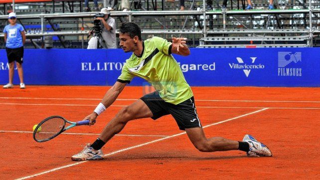 Actividad de Mariano Navone en el Lawn Tenis Club de Santa Fe. Actividad de Mariano Navone en el Lawn Tenis Club de Santa Fe.