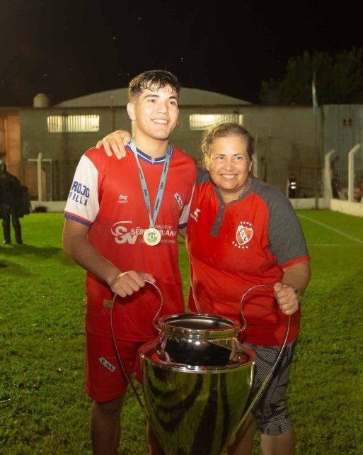 Madre y dirigente: la pasión de María Inés Goicochea en Villa del Rosario. Madre y dirigente: la pasión de María Inés Goicochea en Villa del Rosario.