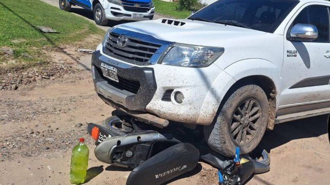 La Paz: menor resultó lesionado tras un choque entre una camioneta y una motocicleta La Paz: menor resultó lesionado tras un choque entre una camioneta y una motocicleta