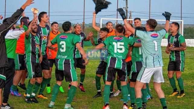 Achirense se lo dio vuelta a Oro Verde y sigue su andar.