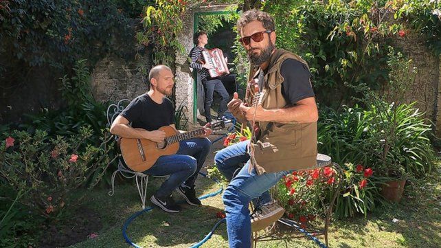 El Combo Mutante y Los Bardos se presentan en Tierra Bomba