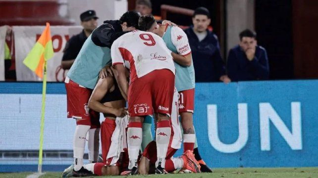 Huracán ganó y sueña con la Liga Profesional. Huracán ganó y sueña con la Liga Profesional.