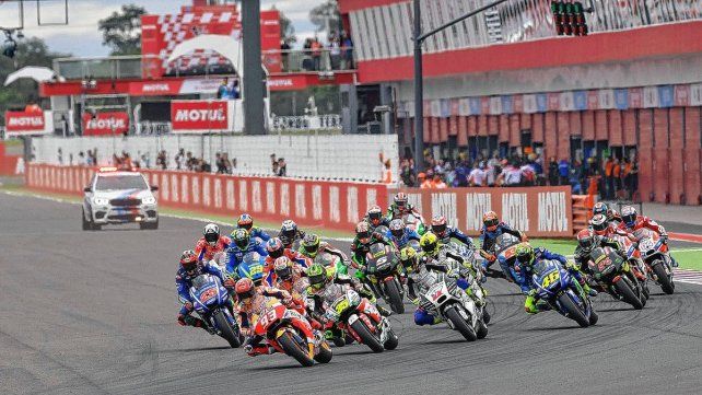 El Moto GP corre en Santiago del Estero.