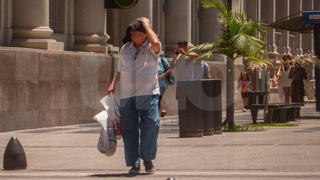 Ola de calor en Entre Ríos: hay siete departamentos en alerta amarilla Ola de calor en Entre Ríos: hay siete departamentos en alerta amarilla