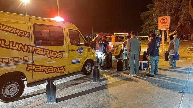 Equipos médicos de dos provincias llegaron al aeropuerto de Paraná y se dirigieron al hospital San Martín donde se concretó el operativo de ablación de órganos
