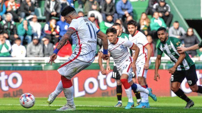 San Lorenzo empató ante banfield con gol de Bareiro, goleador del torneo con 6 tantos.