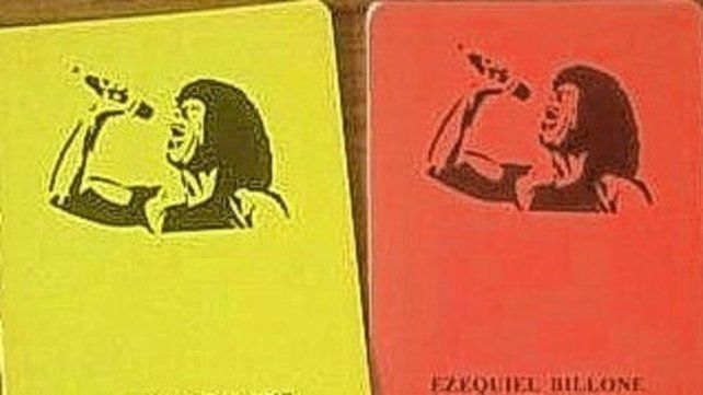 Las tarjetas que utiliza Matías Billione en homenaje a La Mona Jiménez Las tarjetas que utiliza Matías Billione en homenaje a La Mona Jiménez