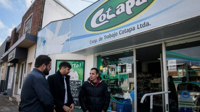 Estudiantes universitarios accederán a descuentos en Cotapa Estudiantes universitarios accederán a descuentos en Cotapa