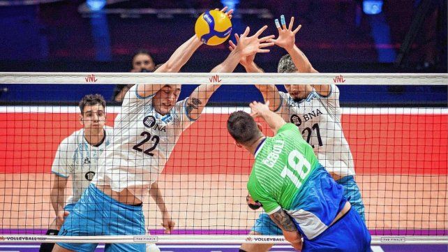 Argentina batalló pero cayó ante Eslovenia en la VNL. Argentina batalló pero cayó ante Eslovenia en la VNL.