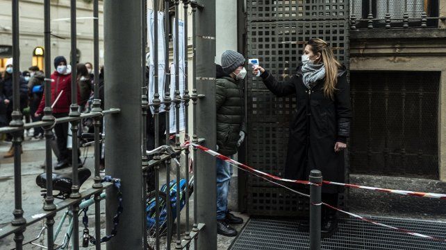 En Italia está prohibida la circulación de 22 a 5.