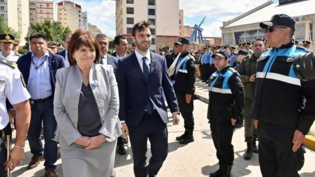 "Quién se ha tomado todo el vino" sonó en un acto encabezado por Patricia Bullrich "Quién se ha tomado todo el vino" sonó en un acto encabezado por Patricia Bullrich
