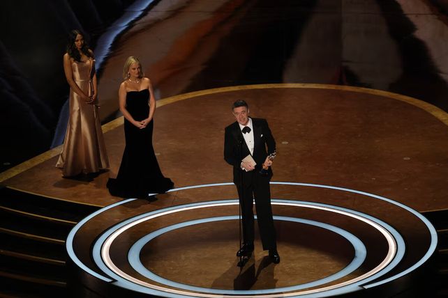 Peter Straughan ganó por Mejor Guión Adaptado por Conclave. Peter Straughan ganó por Mejor Guión Adaptado por Conclave.