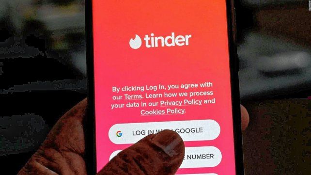 Tinder: los usuarios recibirán alertas antes de enviar mensajes con lenguaje inapropiado