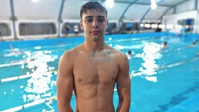 Feliciano Valenti entrenó en las piletas de Paracao, su club. Feliciano Valenti entrenó en las piletas de Paracao, su club.