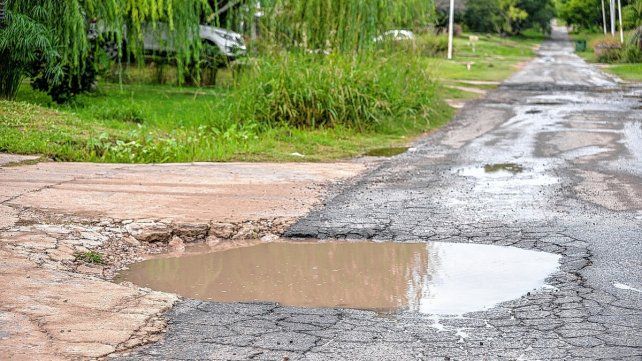El mal estado de las calles es una de las principales problemáticas de la zona y de la vecinal. Es un barrio con diferentes realidades sociales y económicas