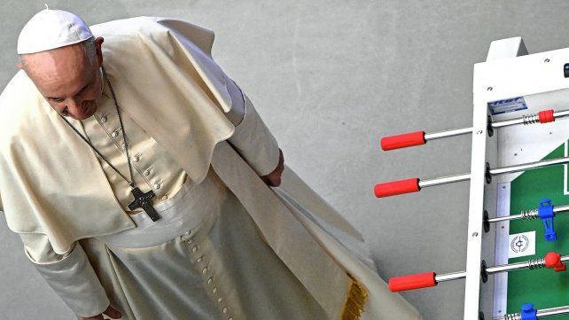 Audiencia General del Papa Francisco. Este miércoles jugó al metegol.