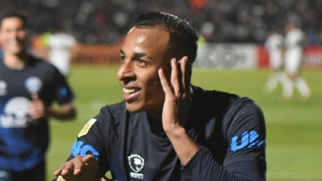 Independiente derrota a River con un golazo de Sebastián Villa. Independiente derrota a River con un golazo de Sebastián Villa.