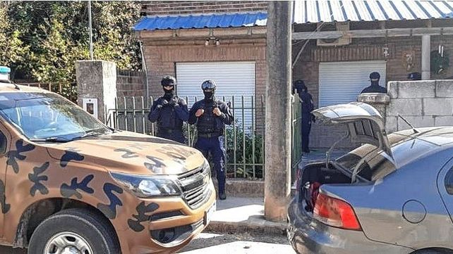Se fueron detectando a los diversos integrantes de la organizaci&oacute;n liderada por Sol&iacute;s, quien le compraba los cargamentos de droga a un hombre de Rosario, Gerardo Sosa