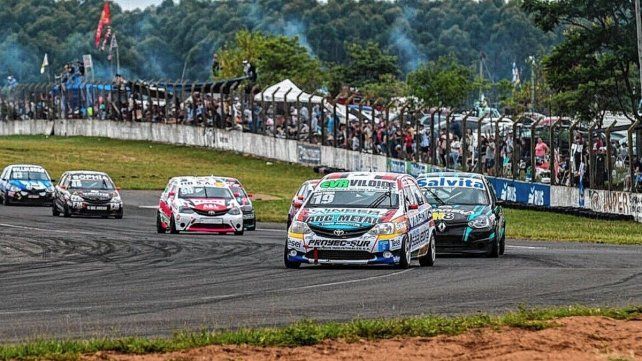 El Turismo Pista abre el año en Concordia. El Turismo Pista abre el año en Concordia.