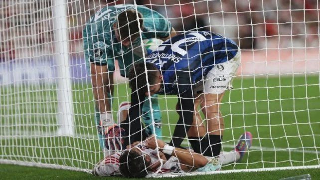 Qué le pasó a Meza y hasta cuándo lo pierde River Qué le pasó a Meza y hasta cuándo lo pierde River