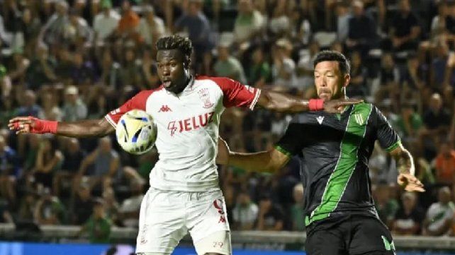 Con un expulsado por lado, Banfield y Huracán iniciaron con un empate el Torneo Apertura. Con un expulsado por lado, Banfield y Huracán iniciaron con un empate el Torneo Apertura.