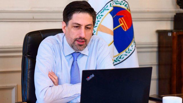 "El ciclo lectivo se va a poder extender hasta el 30 de abril, con actividades en enero y febrero", dijo Trotta.