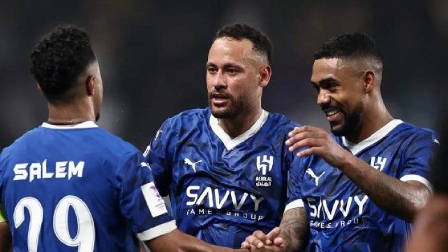 Neymar volvió tras un año de inactividad por una grave lesión. Neymar volvió tras un año de inactividad por una grave lesión.