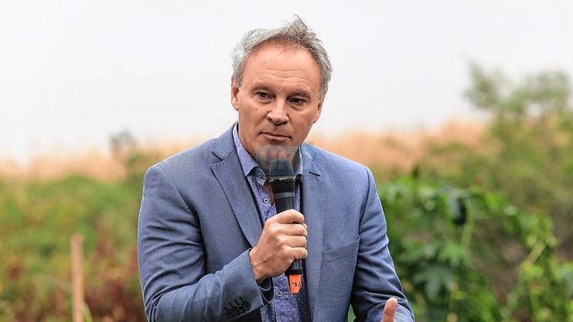 Darío Schneider. Darío Schneider.