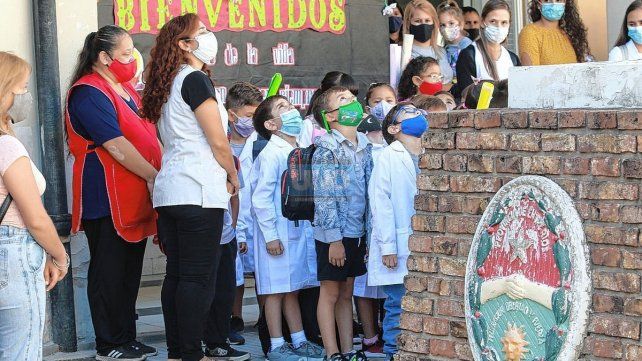 Grandes disparidades entre provincias: en Entre Ríos solo 5,3% de los chicos de Primaria tienen jornada escolar extendida y 10,2% ampliada