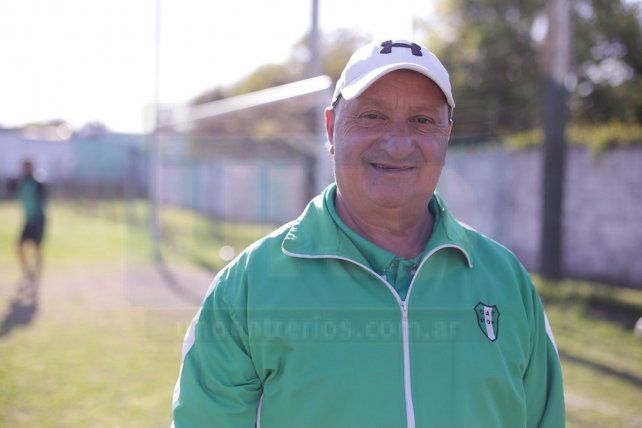 Ángel Escobúe el DT de Ministerio en la LPF