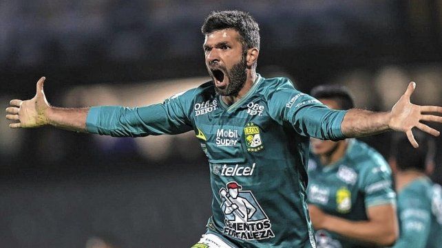 El Puma Emanuel Gigliotti jugará en Nacional de Uruguay