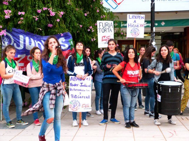 Foto Facebook Asamblea Higui Paraná.