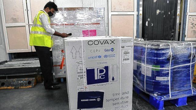 Llegaron más de 200 mil dosis de vacunas AstraZeneca