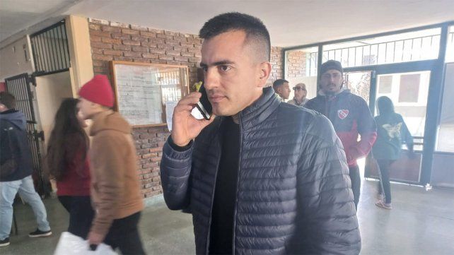 El pre candidato a vice intendente, David Cáceres. también emitió su voto El pre candidato a vice intendente, David Cáceres. también emitió su voto