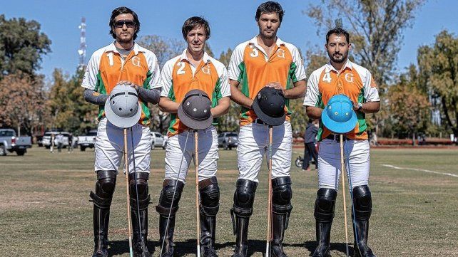 Los jugadores de Hípico de Gualeguaychú presentes en el torneo.