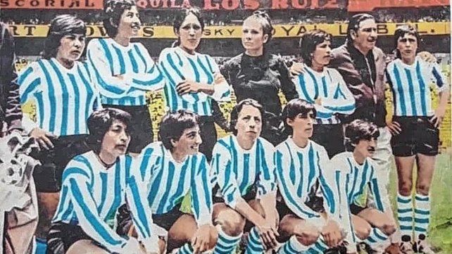 Día de la Futbolista Argentina: la hazaña de Elba Selva y Las Pioneras para el fútbol femenino.